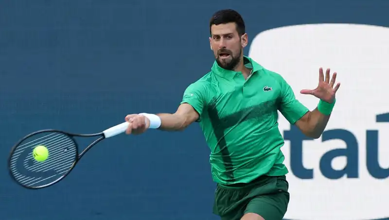 Novak Djokovic Tarih Yazmaya Devam Ediyor; Rekorları Alt Üst Ediyor