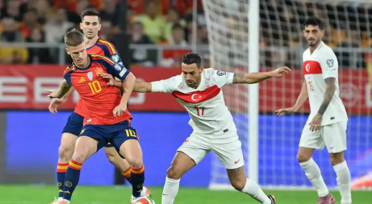 İspanya ve Türkiye 2-2 Beraberlikle Saha Sürdü: Kritik Anlar ve Yorumu