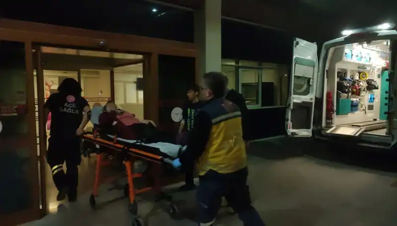 Anne ve Oğul, Sobadan Zehirlenerek Hastaneye Kaldırıldı: Ailede Şok Etkisi