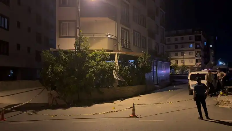 İstanbul'da Kafeye Silahlı Saldırı: Olayın Ardındaki Gerçekler