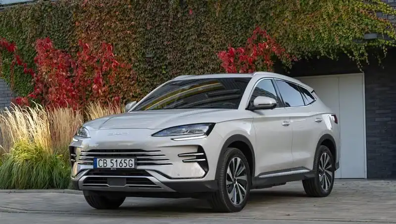 BYD’nin Büyüme Hızı Düşüyor: Elektrikli Araç Pazarındaki Etkileri