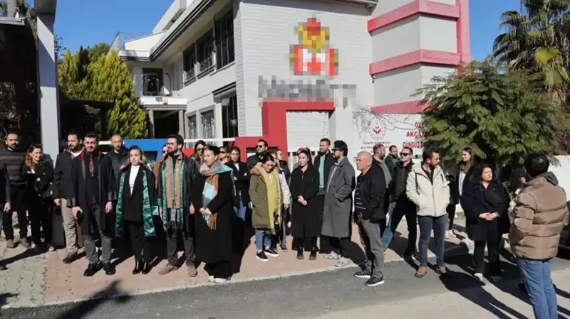 Karne Günü Velileri Üzen Olay: Öğretmenler Gözyaşları İçinde