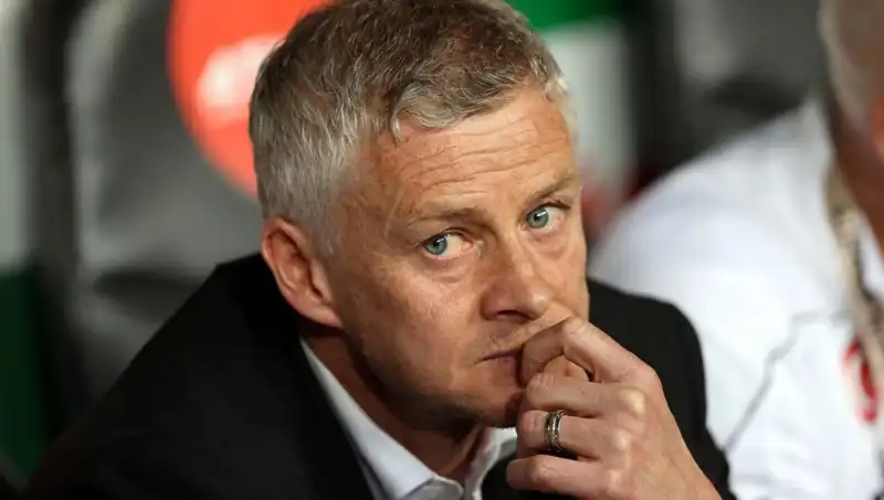 Solskjaer'in Hayal Kırıklığı ve Yönetimin B Planı: Futbol Dünyasında Neler Oluyor?