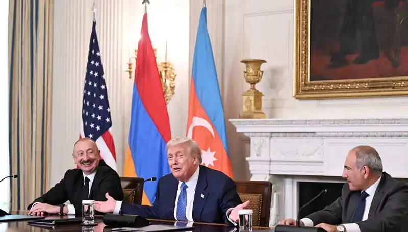 Aliyev'den Ermenistan'a Acil Anayasa Çağrısı: Harekete Geçme Zamanı