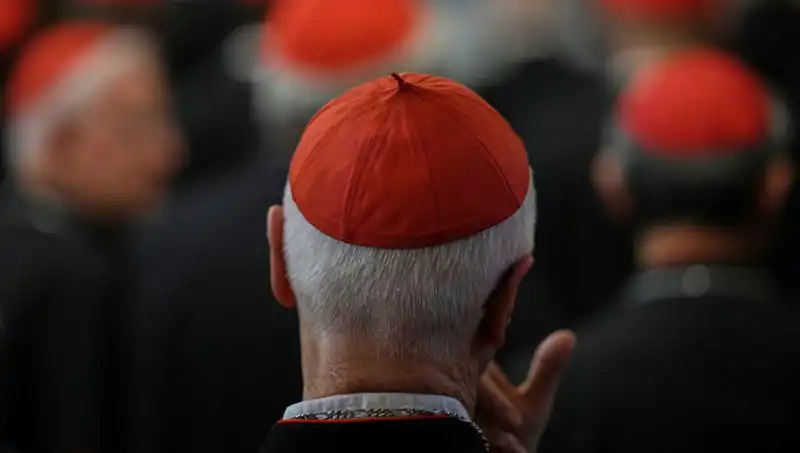 Yeni Papa Seçimi İçin Konklav Tarihi Belirlendi: Süreç Başladı!