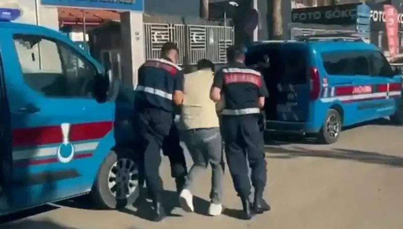 10 İlde Gerçekleşen Dev Operasyonda 5 Suç Örgütüne Darbe