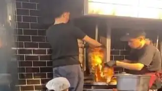 Pişmiş Tavuk Döner Üzerine Çiğ Et Konulmasıyla İlgili Şok İddia ve Soruşturma