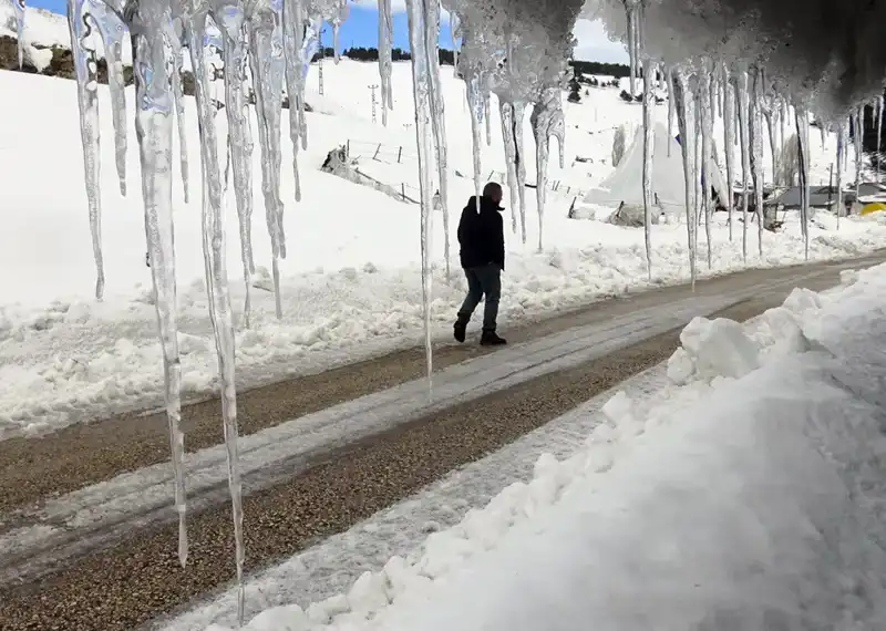 Dondurucu Soğuklar Türkiye’yi Teğet Geçiyor: Eksi 26 Derecelere Dikkat!