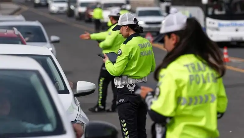 Bir Haftada Trafikte Binlerce Sürücüye Ceza: Hangi İhlaller Dikkat Çekti?