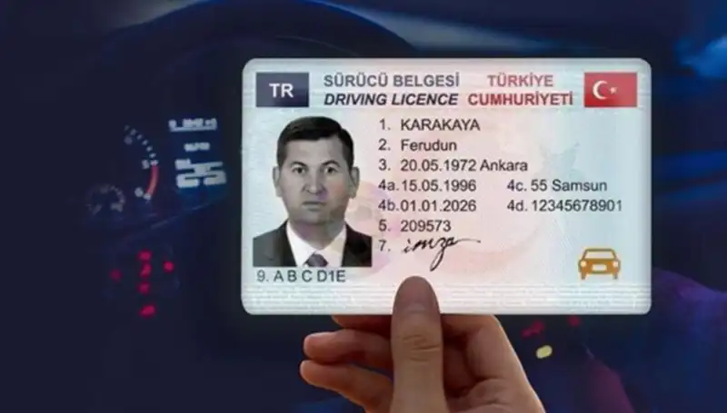 Eski Tip Ehliyet Sahipleri İçin Yenileme Tarihinde Son Fırsat: Ciddi Yoğunluk Bekleniyor!