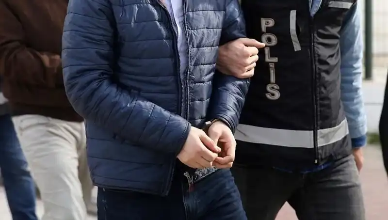 Hırsızlık Çetesi Suçüstü Yaparken Yakalandı: 5 Gözaltı