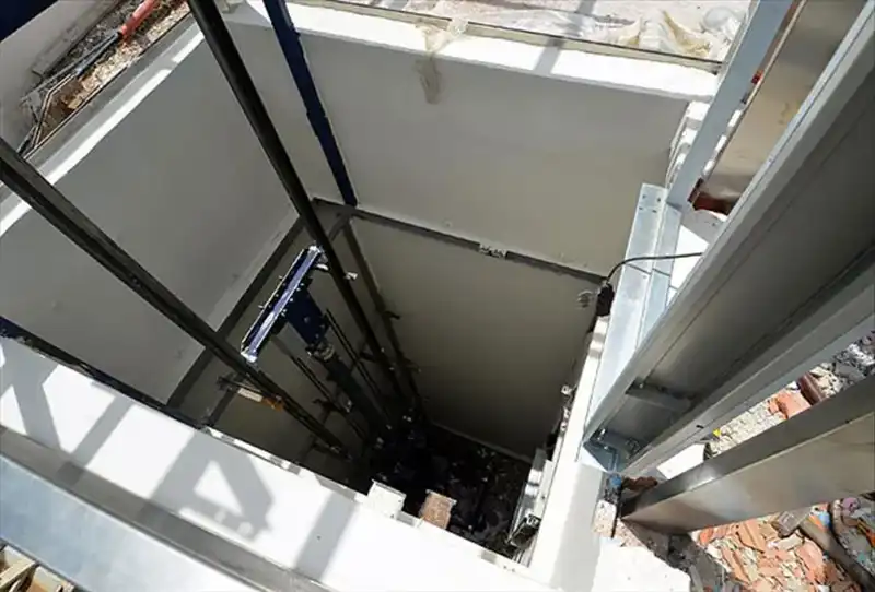 İstanbul'da Asansör Faciası: Hayatını Kaybeden Kişinin Kimliği Belirlendi