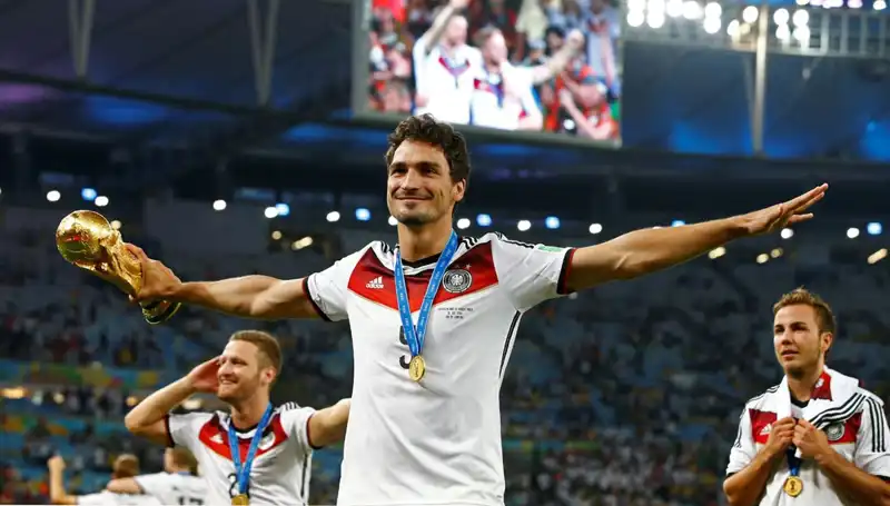 Almanya Futbolunun Yıldızı Hummels Emeklilik Kararını Açıkladı
