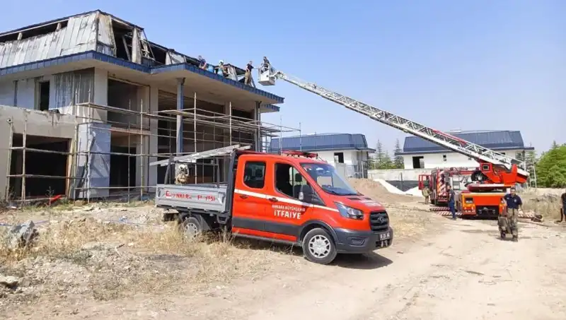 Ankara Gölbaşı'nda Villalarda Çıkan Yangın Korkuttu: Olayın Ayrıntıları