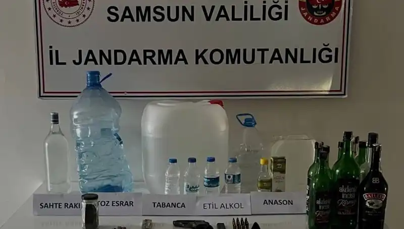 Samsun'da Sahte İçki Operasyonu: Polisi Alarm Durumuna Geçiren Litrelerce Ele Geçirildi