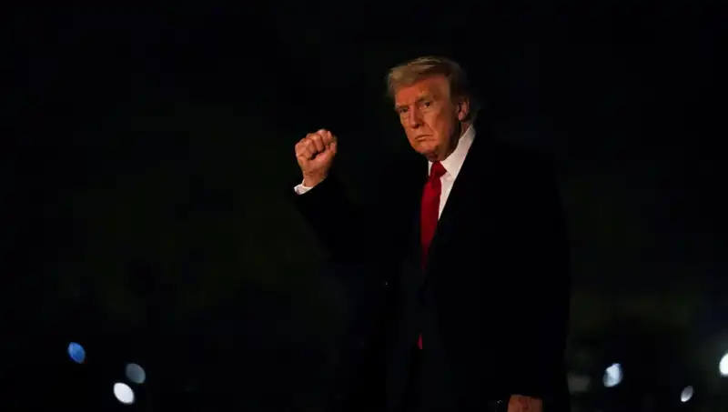 Ticaret Savaşları: ABD'de Trump’a Destek Azalıyor, Nedenleri Derinlemesine İncelendi!