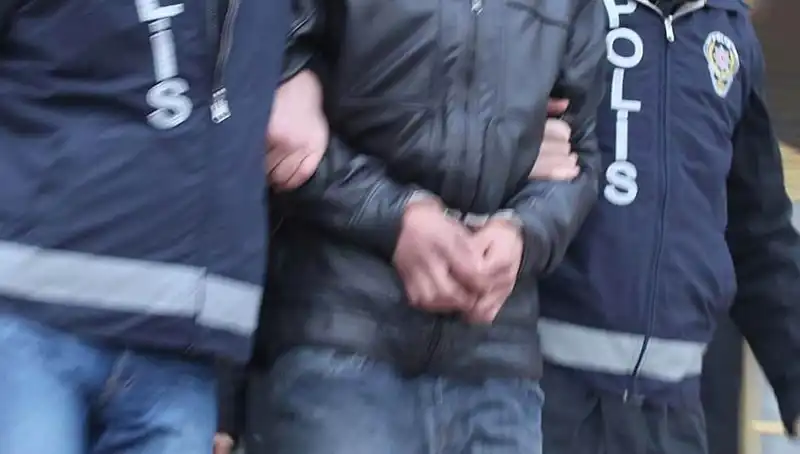 Konya'da Dev Dolandırıcılık Çetesi Operasyonu: 13 Tutuklama!